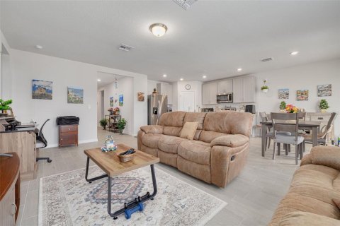 Villa ou maison à vendre à Zephyrhills, Floride: 3 chambres, 139.91 m2 № 1917952 - photo 9