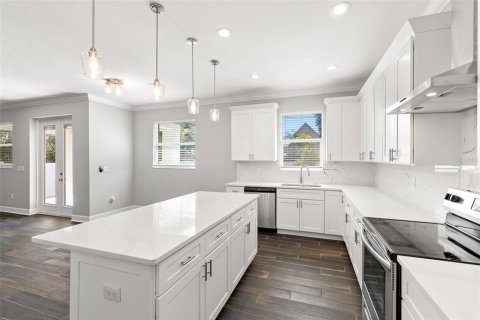 Casa en alquiler en Tampa, Florida, 4 dormitorios, 233.56 m2 № 1847278 - foto 6