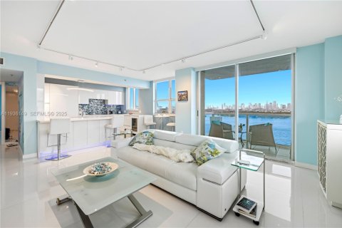 Copropriété à vendre à Miami Beach, Floride: 2 chambres, 106.56 m2 № 1994301 - photo 6