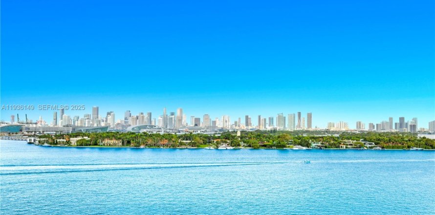 Condo à Miami Beach, Floride, 2 chambres  № 1994301