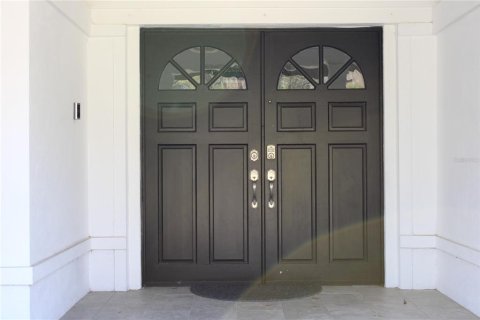 Casa en venta en Wesley Chapel, Florida, 6 dormitorios, 348.01 m2 № 2217252 - foto 5
