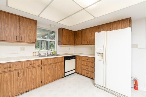 House in Brooksville, Florida 2 bedrooms, 176.7 sq.m. № 1217893 - photo 17