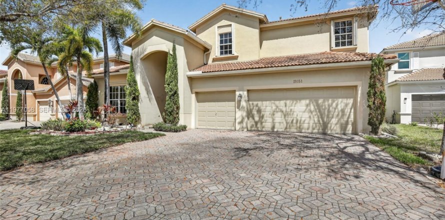 Casa en Weston, Florida 5 dormitorios, 392.51 m2 № 2052676