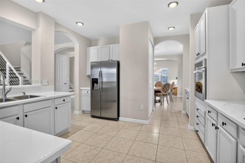 Casa en venta en Weston, Florida, 5 dormitorios, 392.51 m2 № 2052676 - foto 5