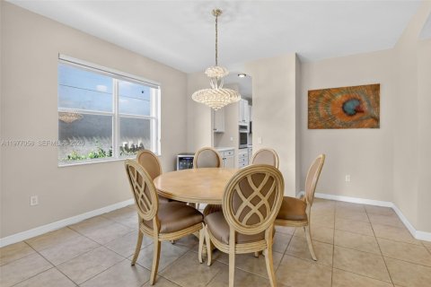 Casa en venta en Weston, Florida, 5 dormitorios, 392.51 m2 № 2052676 - foto 15