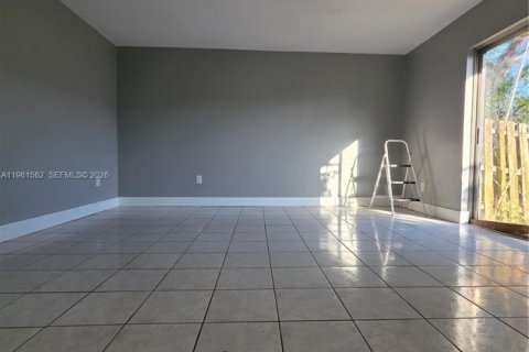 Купить таунхаус в Хомстед, Флорида 2 спальни, 85.47м2, № 2024297 - фото 7