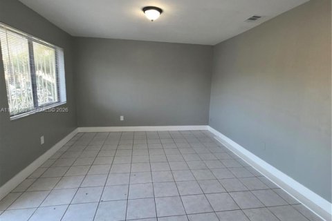 Купить таунхаус в Хомстед, Флорида 2 спальни, 85.47м2, № 2024297 - фото 25