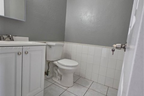 Купить таунхаус в Хомстед, Флорида 2 спальни, 85.47м2, № 2024297 - фото 17