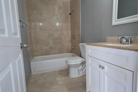 Купить таунхаус в Хомстед, Флорида 2 спальни, 85.47м2, № 2024297 - фото 6