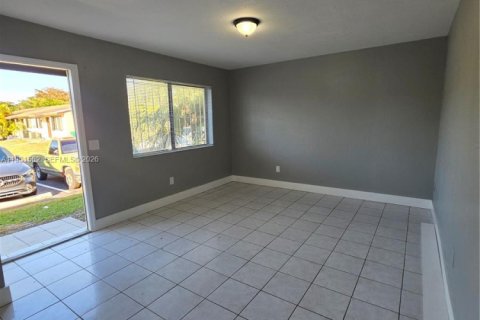 Купить таунхаус в Хомстед, Флорида 2 спальни, 85.47м2, № 2024297 - фото 28