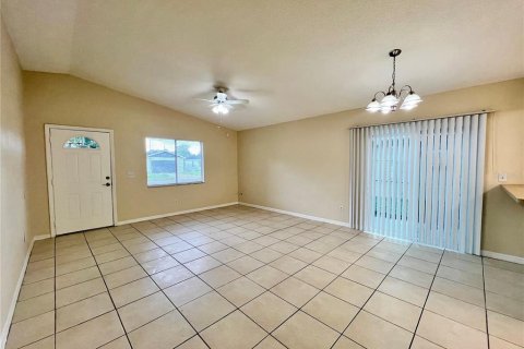Villa ou maison à louer à Orlando, Floride: 3 chambres, 101.08 m2 № 2117867 - photo 3