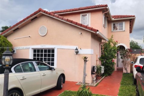 Villa ou maison à Hialeah, Floride 5 chambres, 152.17 m2 № 2064513