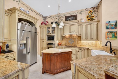 Villa ou maison à vendre à Pembroke Pines, Floride: 5 chambres, 327.57 m2 № 2060752 - photo 6