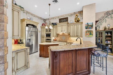 Villa ou maison à vendre à Pembroke Pines, Floride: 5 chambres, 327.57 m2 № 2060752 - photo 28