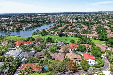 Villa ou maison à vendre à Pembroke Pines, Floride: 5 chambres, 327.57 m2 № 2060752 - photo 10