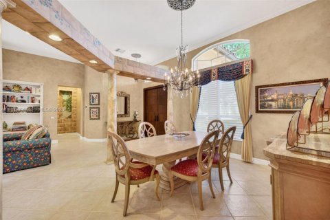 Villa ou maison à vendre à Pembroke Pines, Floride: 5 chambres, 327.57 m2 № 2060752 - photo 24