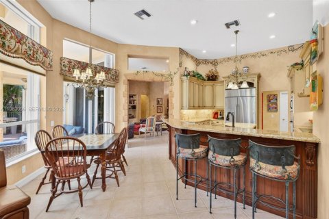 Villa ou maison à vendre à Pembroke Pines, Floride: 5 chambres, 327.57 m2 № 2060752 - photo 30