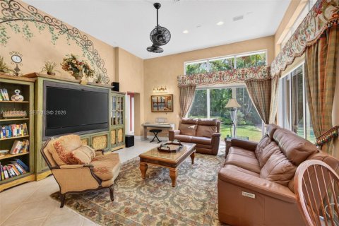 Villa ou maison à vendre à Pembroke Pines, Floride: 5 chambres, 327.57 m2 № 2060752 - photo 7