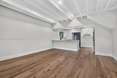 Villa ou maison à vendre à Miami Shores, Floride: 4 chambres, 155.43 m2 № 2250964 - photo 9