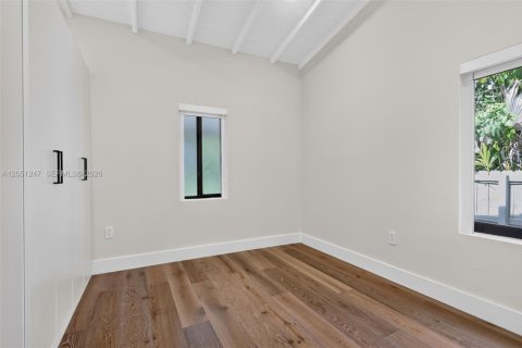 Villa ou maison à vendre à Miami Shores, Floride: 4 chambres, 155.43 m2 № 2250964 - photo 17