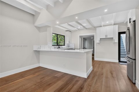 Villa ou maison à vendre à Miami Shores, Floride: 4 chambres, 155.43 m2 № 2250964 - photo 13