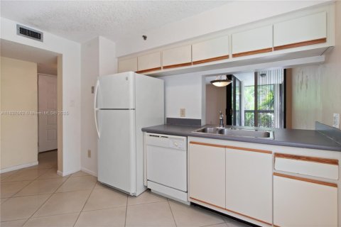 Condo in Delray Beach, Florida, 1 bedroom  № 1992767 - photo 10