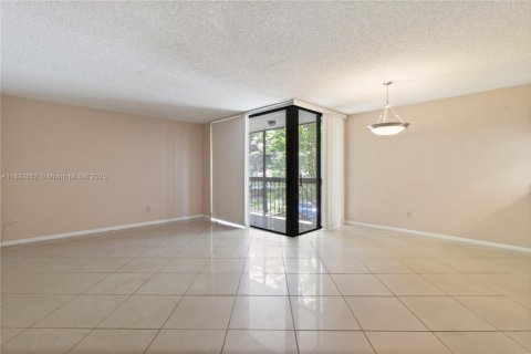 Condo in Delray Beach, Florida, 1 bedroom  № 1992767 - photo 4