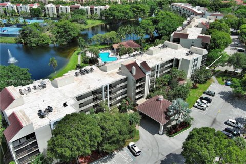 Condo in Delray Beach, Florida, 1 bedroom  № 1992767 - photo 15