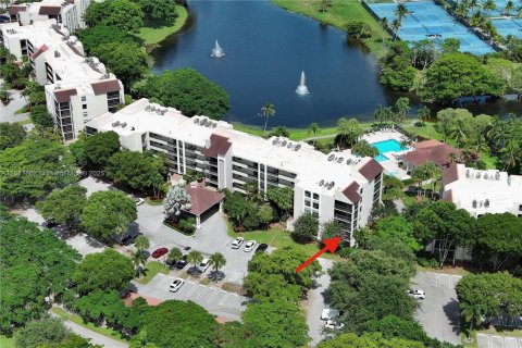 Condo in Delray Beach, Florida, 1 bedroom  № 1992767 - photo 1