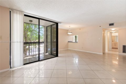 Condo in Delray Beach, Florida, 1 bedroom  № 1992767 - photo 3