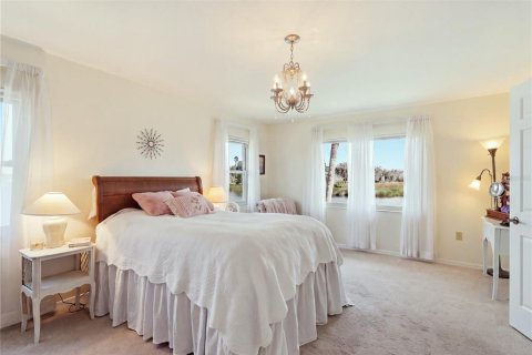Condo in Crystal River, Florida, 2 bedrooms  № 2321304 - photo 23