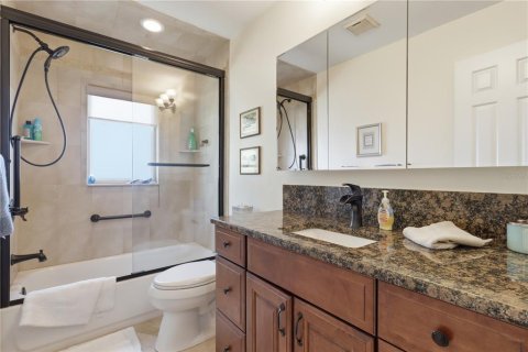 Condo in Crystal River, Florida, 2 bedrooms  № 2321304 - photo 29