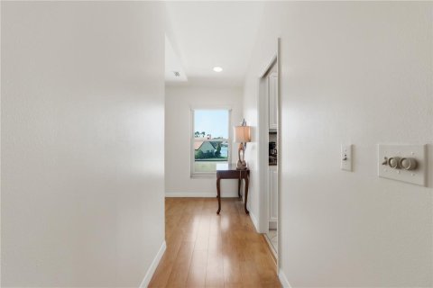 Condo in Crystal River, Florida, 2 bedrooms  № 2321304 - photo 11