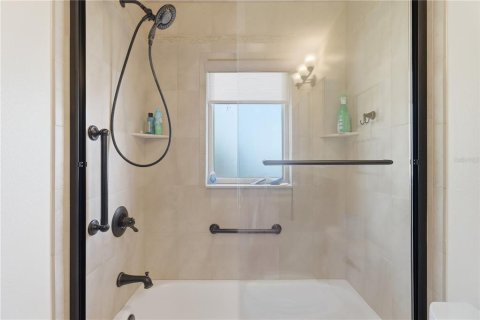Condo in Crystal River, Florida, 2 bedrooms  № 2321304 - photo 30