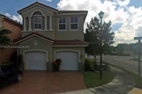 Casa en venta en Doral, Florida, 4 dormitorios, 202.9 m2 № 1804400 - foto 1
