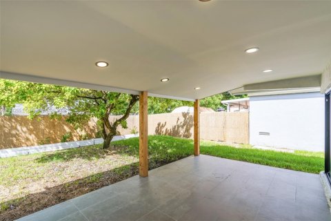 Купить виллу или дом в Майами, Флорида 3 спальни, 119.57м2, № 1946011 - фото 25