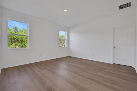 Casa en venta en Lady Lake, Florida, 4 dormitorios, 150.97 m2 № 1904273 - foto 12