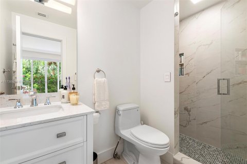 Copropriété à louer à Miami Beach, Floride: 3 chambres, 190.36 m2 № 1859297 - photo 16