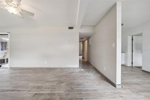 Villa ou maison à vendre à Altamonte Springs, Floride: 3 chambres, 151.99 m2 № 2196979 - photo 12