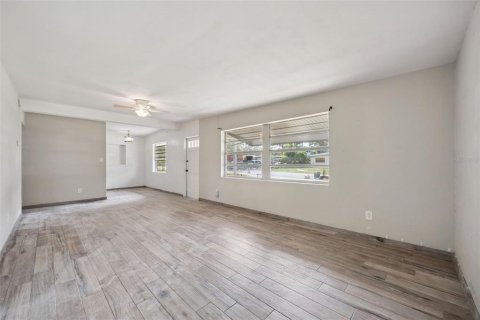 Villa ou maison à vendre à Altamonte Springs, Floride: 3 chambres, 151.99 m2 № 2196979 - photo 10