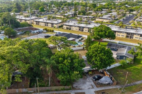 House in Largo, Florida 26.01 sq.m. № 2114659 - photo 25