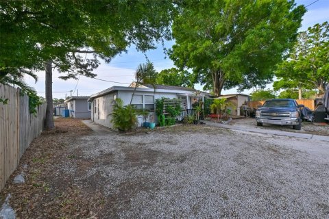 House in Largo, Florida 26.01 sq.m. № 2114659 - photo 17