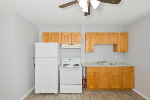 House in Largo, Florida 26.01 sq.m. № 2114659 - photo 12