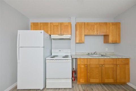 House in Largo, Florida 26.01 sq.m. № 2114659 - photo 13