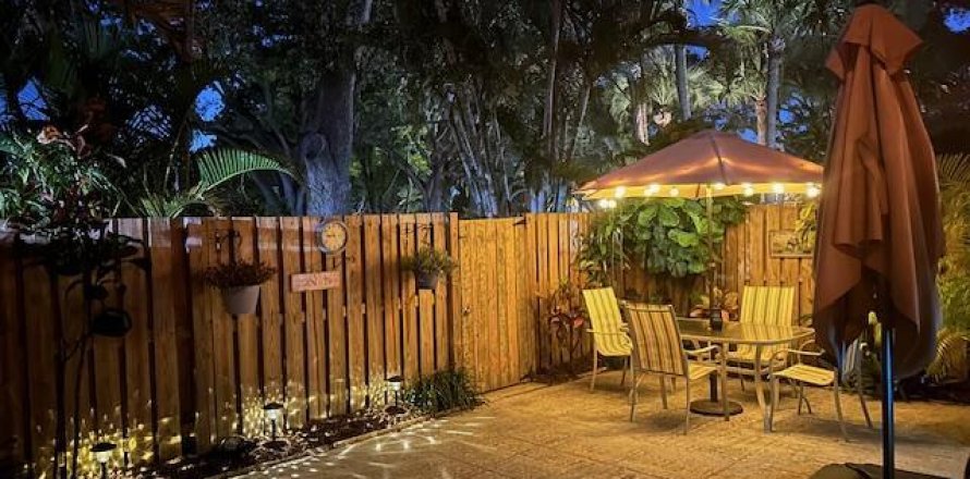 Adosado en Delray Beach, Florida 2 dormitorios, 119.66 m2 № 1174061