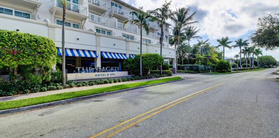 Condominio en Delray Beach, Florida, 2 dormitorios № 1076901