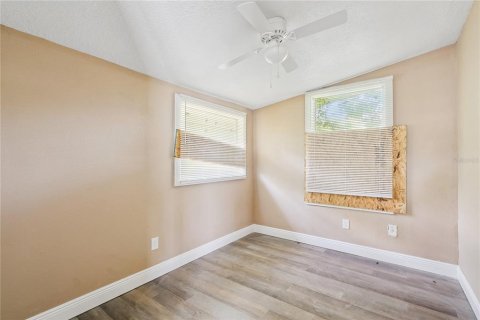 Propiedad comercial en venta en Orlando, Florida, 6 dormitorios, 178.09 m2 № 2398391 - foto 26