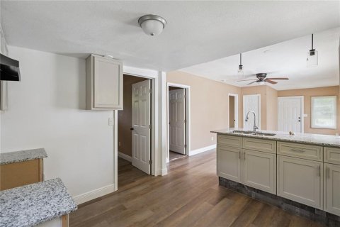 Propiedad comercial en venta en Orlando, Florida, 6 dormitorios, 178.09 m2 № 2398391 - foto 12