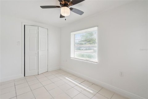 Propiedad comercial en venta en Orlando, Florida, 6 dormitorios, 178.09 m2 № 2398391 - foto 23