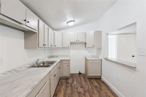 Propiedad comercial en venta en Orlando, Florida, 6 dormitorios, 178.09 m2 № 2398391 - foto 15
